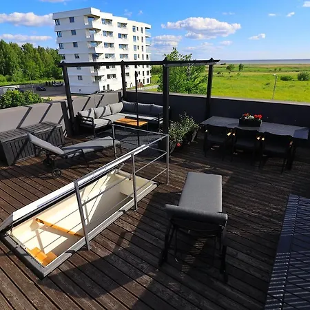 Apartment Tiiru Seaview With 50m2 Roof Terrace Parnu
